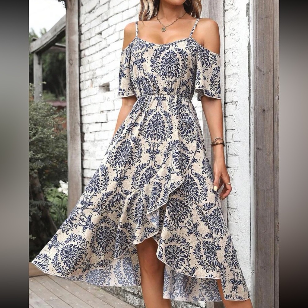 Cold-Shoulder Floral Maxi Dress in Navy and Cream